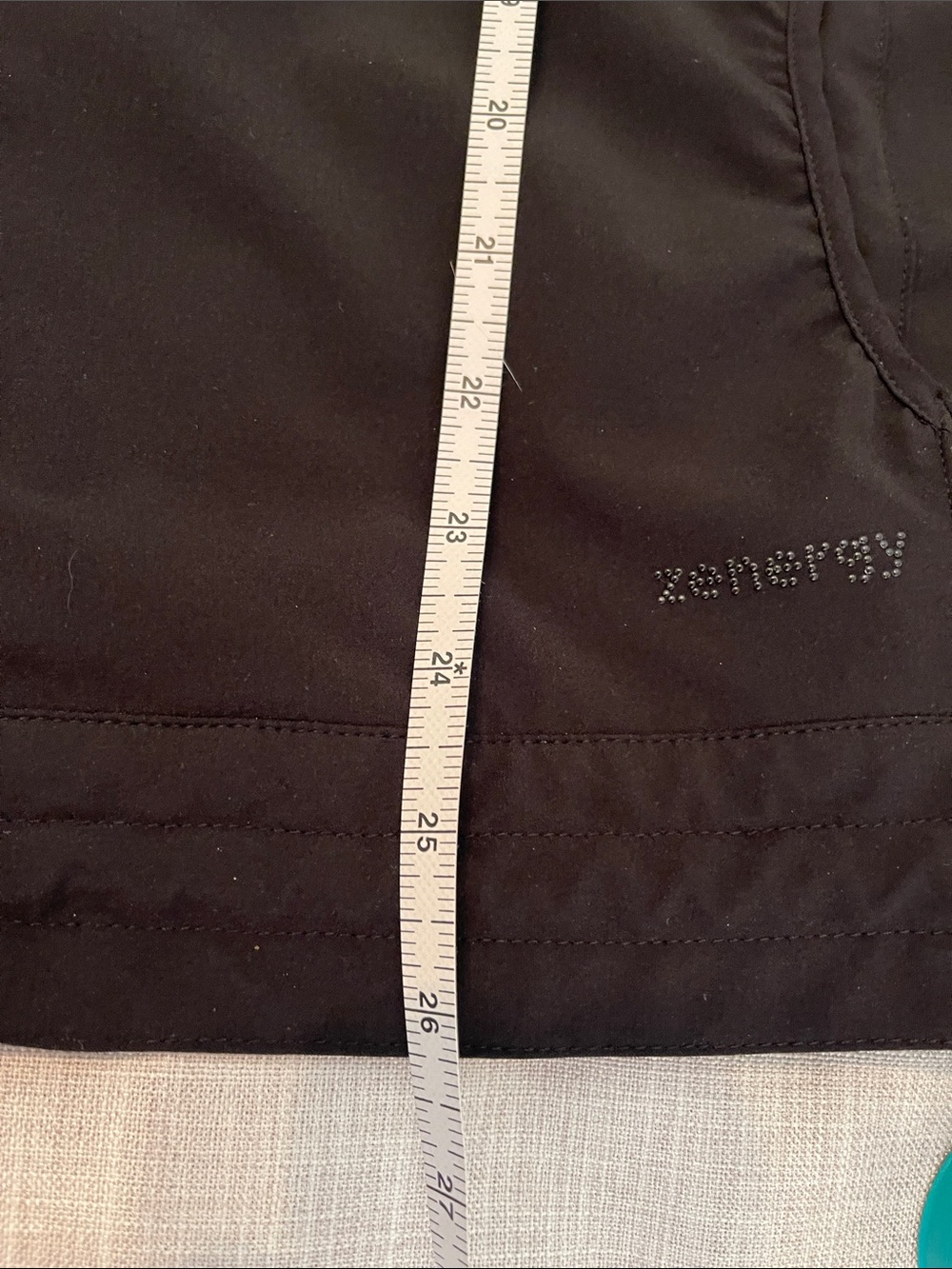 Woman’s jacket - Picture 5 of 5